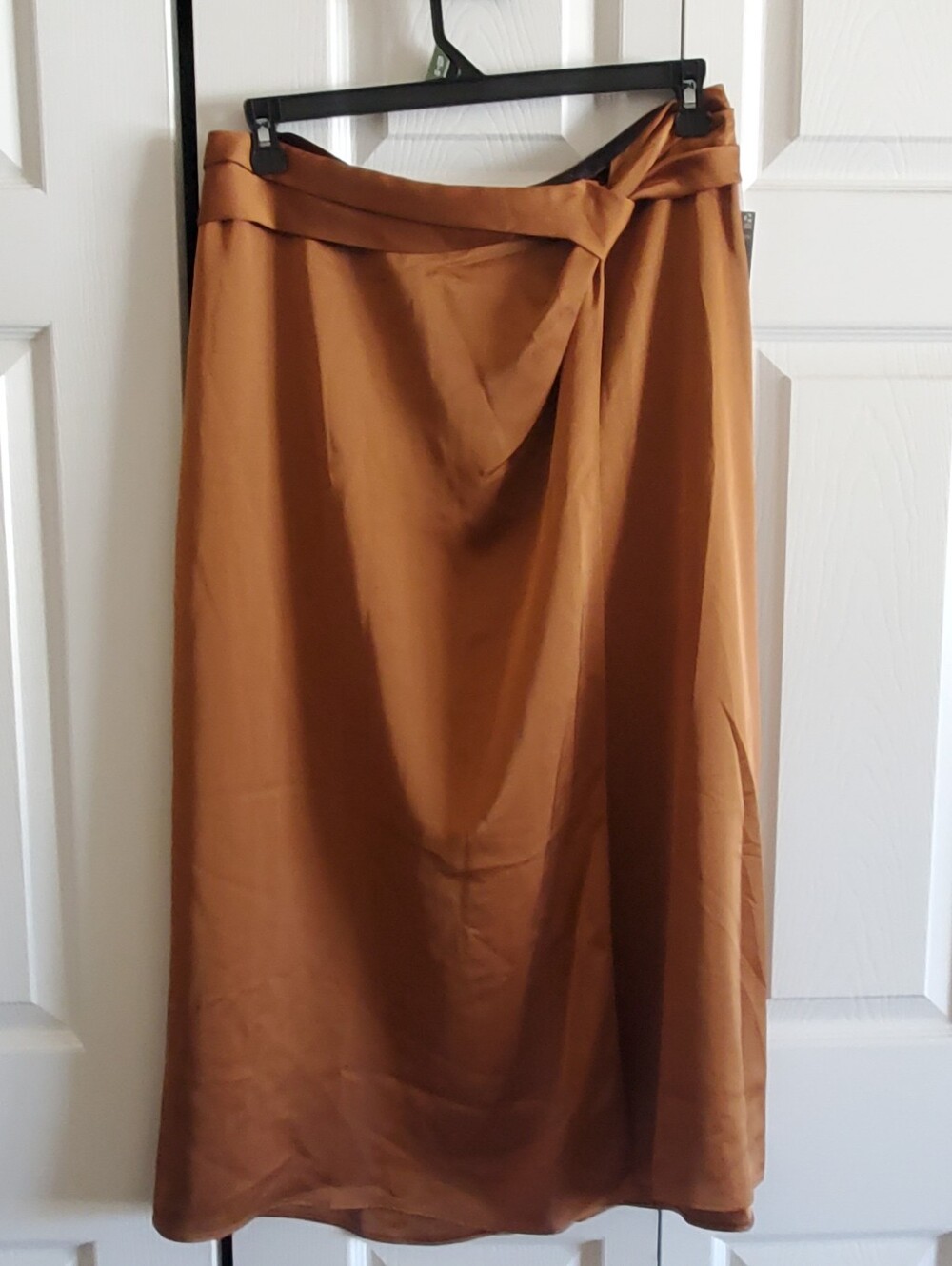 WORTHINGTON SATIN MIDI WRAP SKIRT. NWT BRONZE LARGE OFFICE FALL